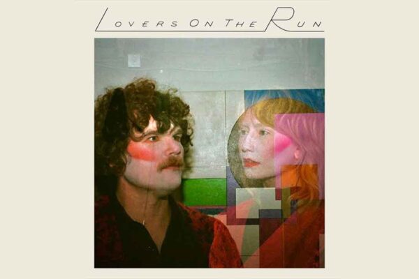 The Plastic Cherries - Lovers On The Run [Single]