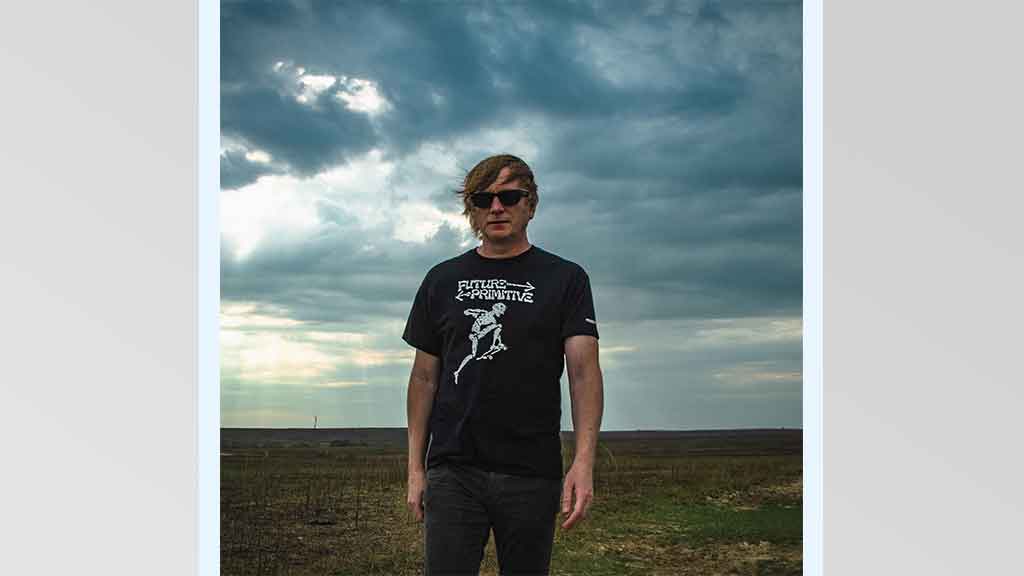 Unwed Sailor - Let Me Be Away