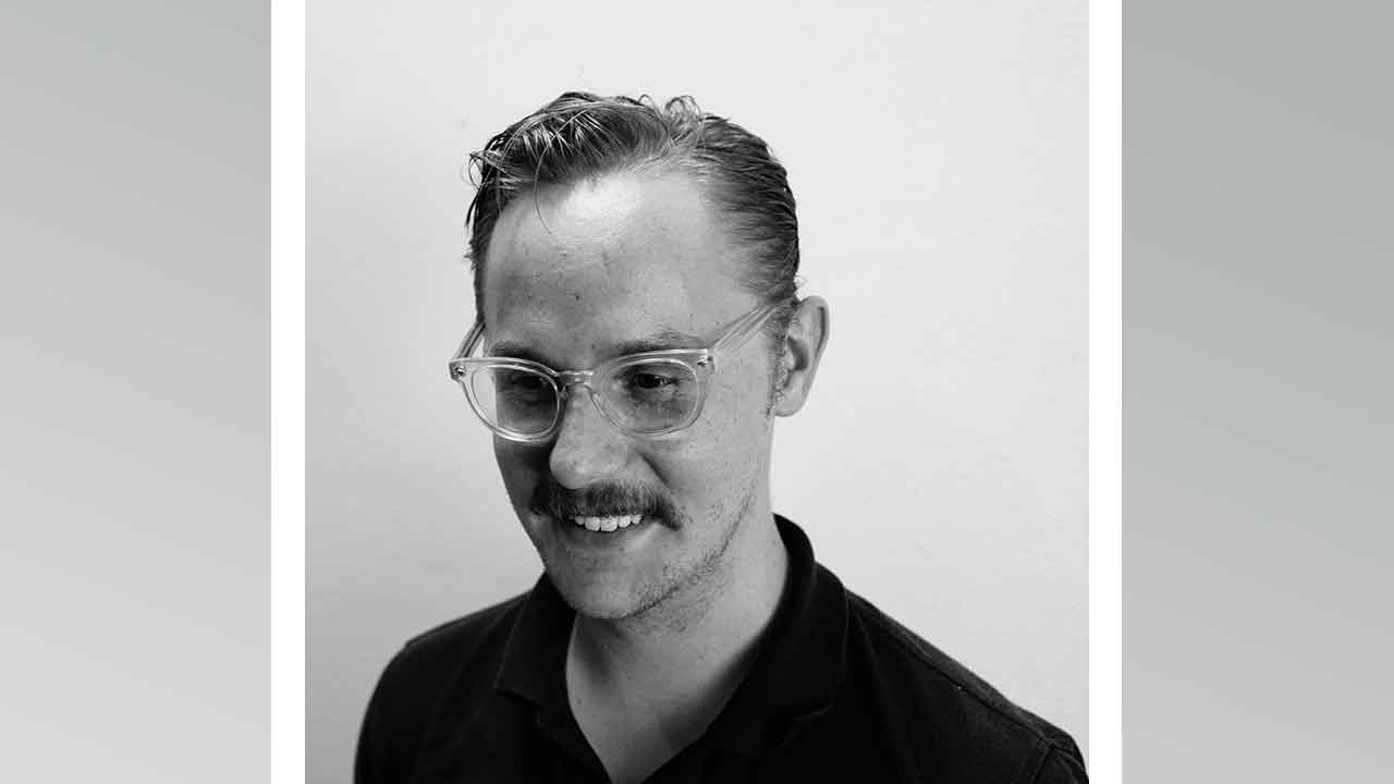 Kerry Charles - Seal It With A Kiss