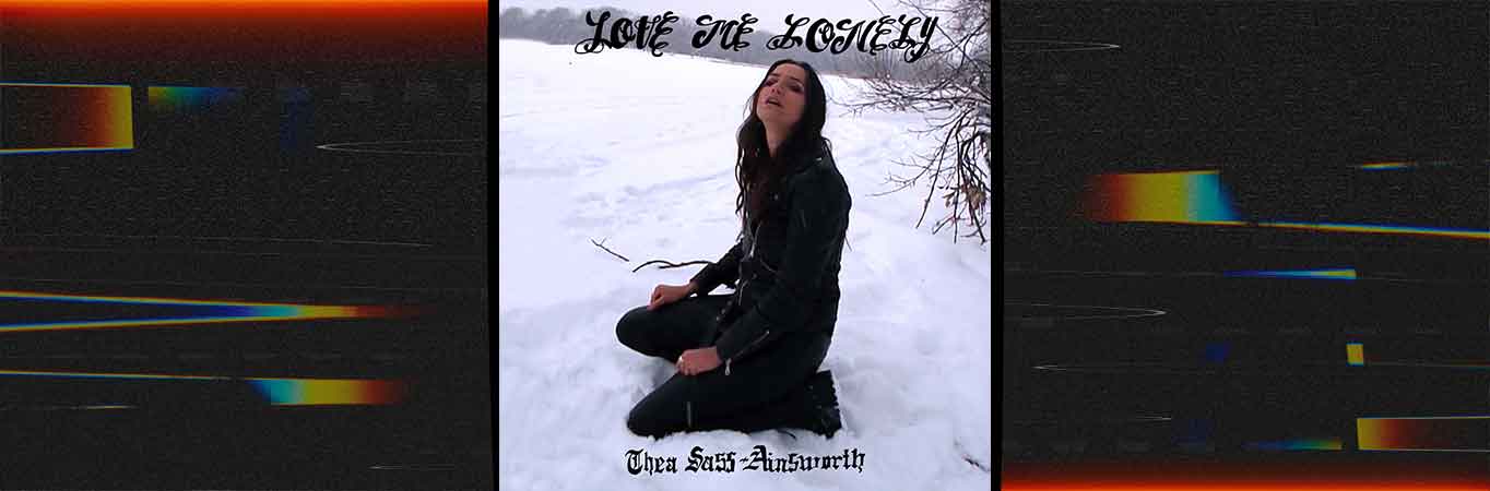 ¿Listo para enamorarte y sentirte solo al mismo tiempo? Escuchá el nuevo éxito de Thea Sass-Ainsworth: 'Love Me Lonely'