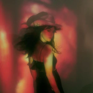 Winifred - Blue Fire [Video]