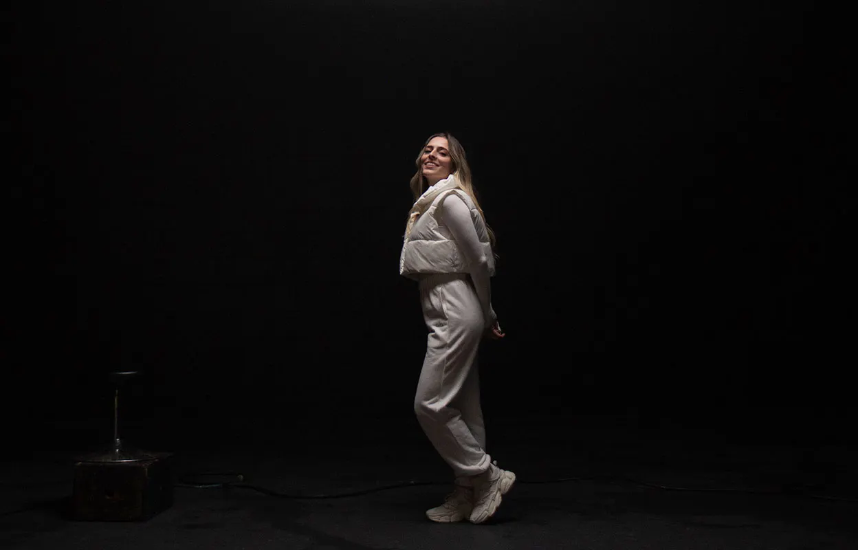 Lyubov Kay - shoulda run [Single]