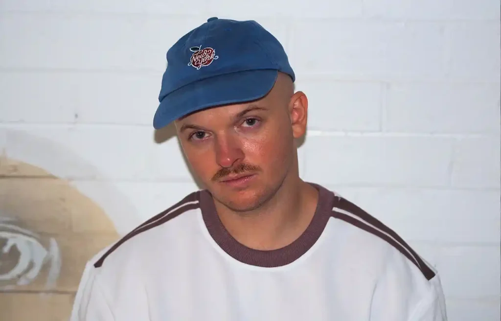 JVLY - WALKED THE SUN [Single]