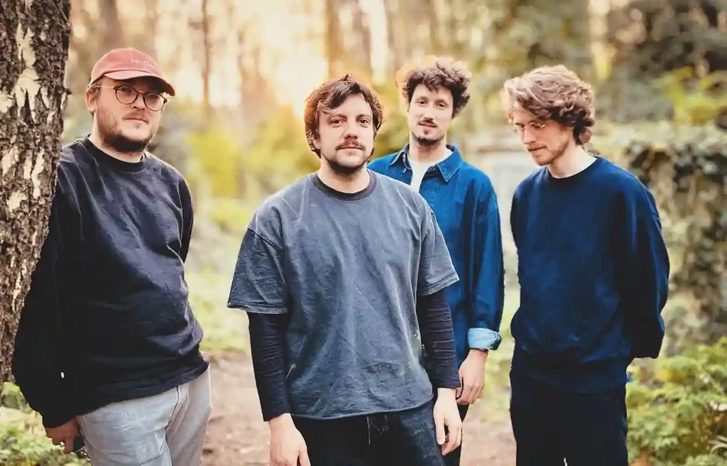 Pale Grey - Nikita [Video]