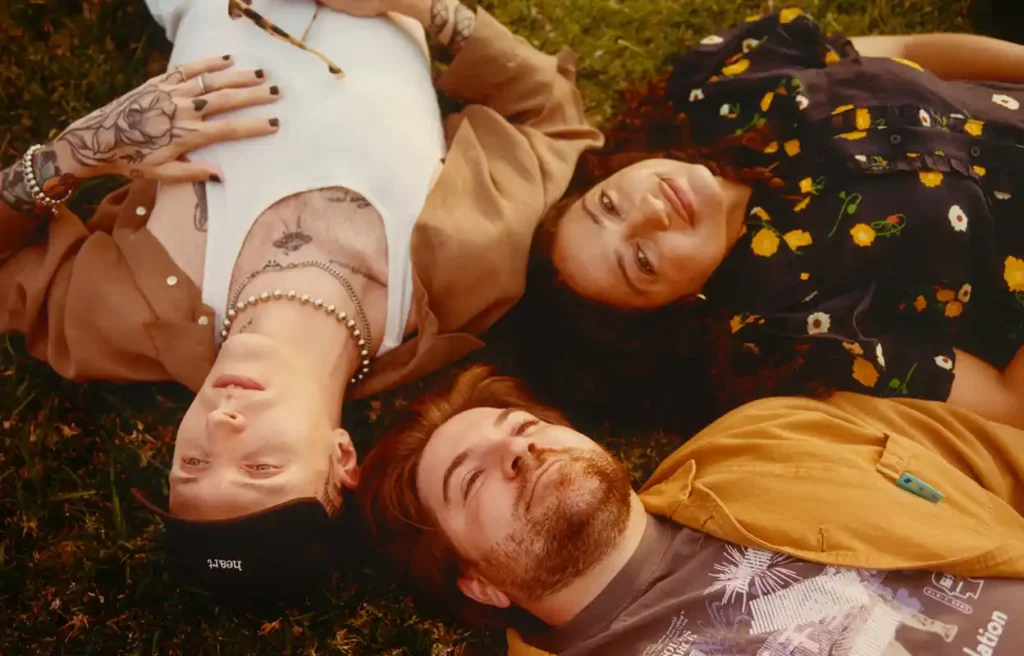 WILD - Sitting On Top Of The World [Single]