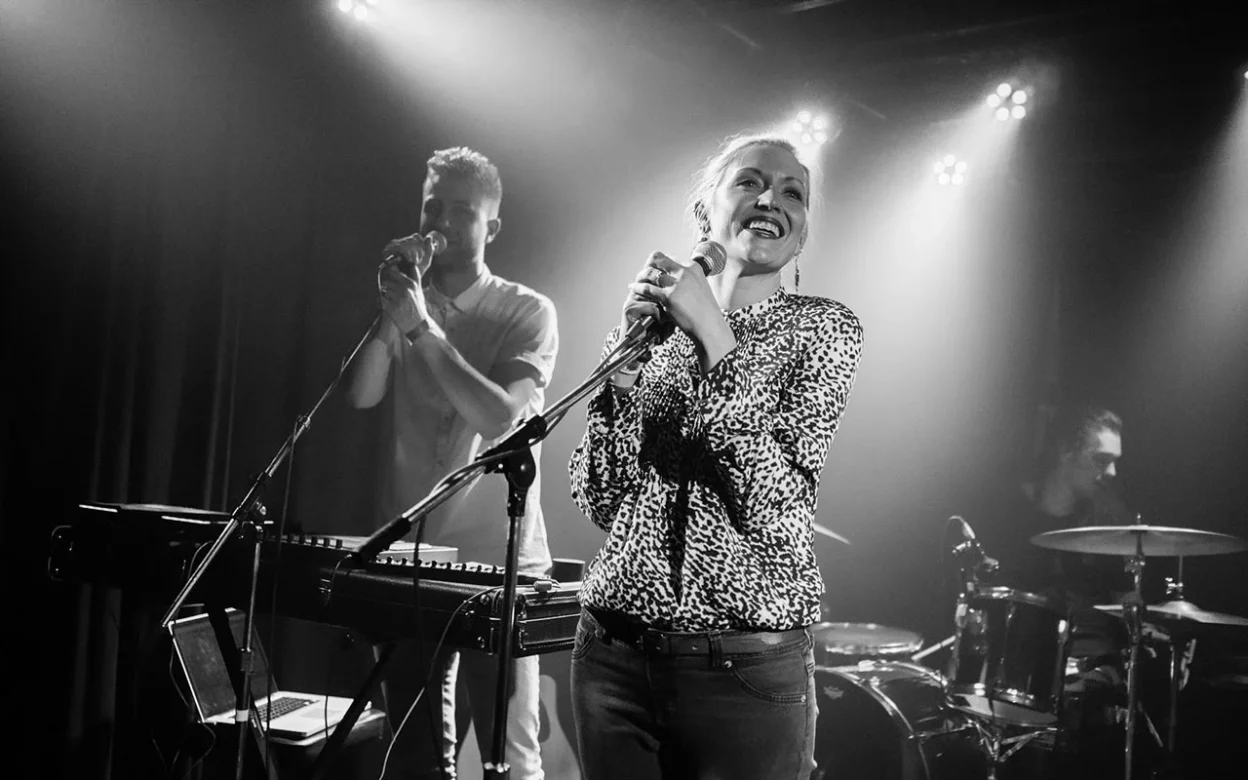 Bora York - Waste No Time [Single]