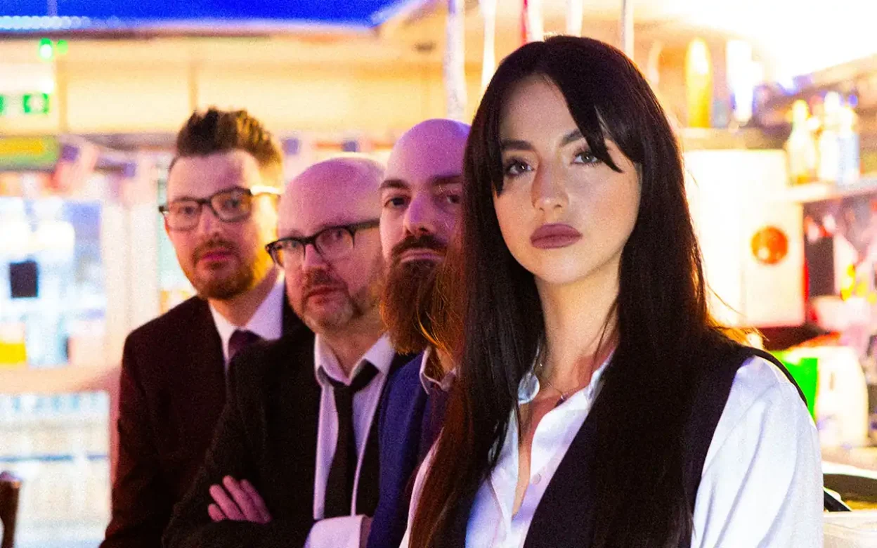 Electric Pets - Can't Bring Me Down [Single]