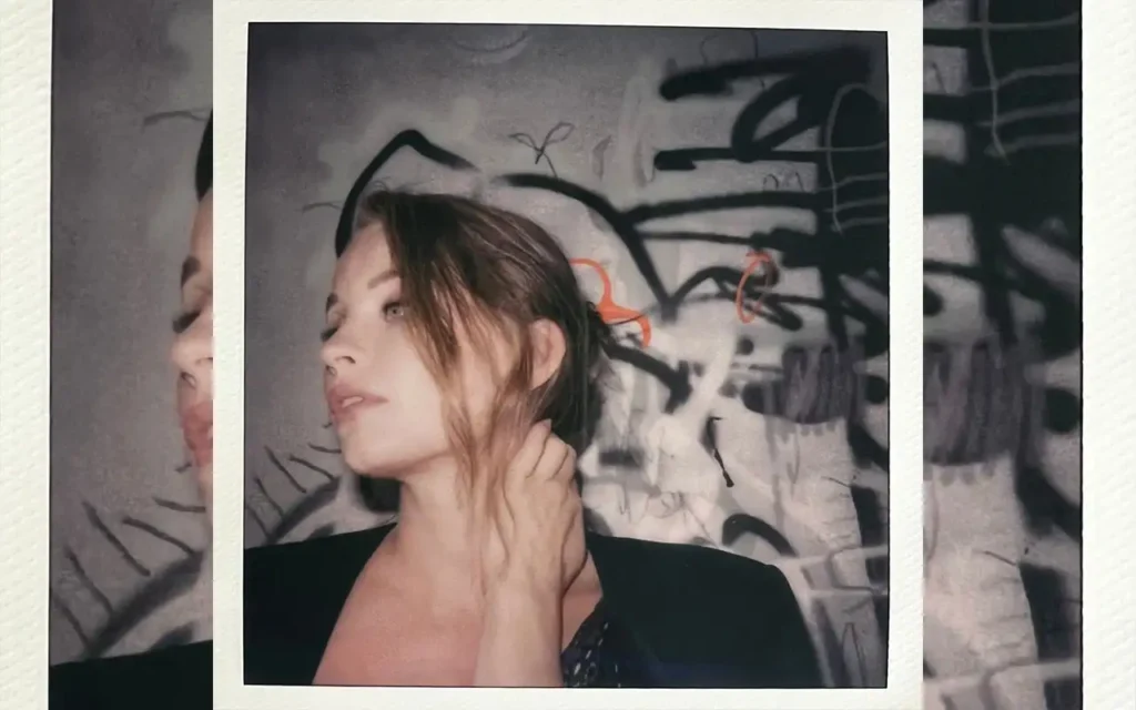 EMMI IIDA - Tell Me [Tobias Bergson Remix]