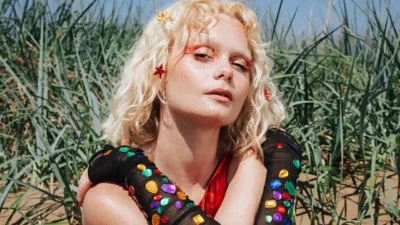 Holysseus Fly - Arms Unfolding [Video]