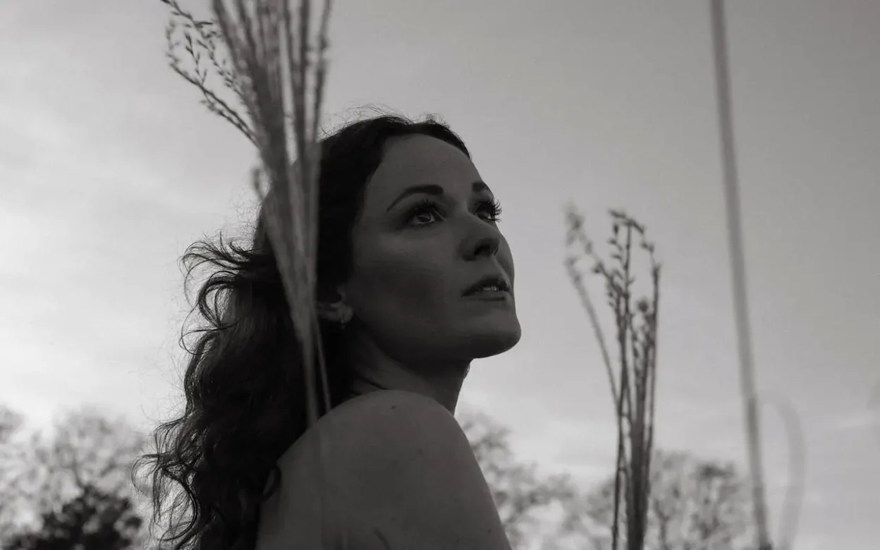 Jillian Jacqueline - Cult Classic [Video]