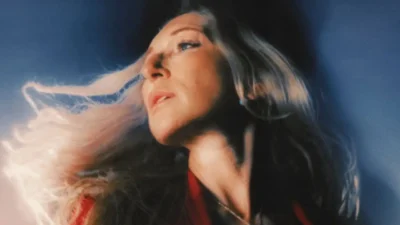 Tamar Berk - stay close by [Video]