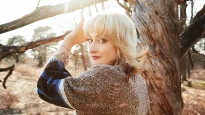 Angela Saini - Where I Put the Light [Single]