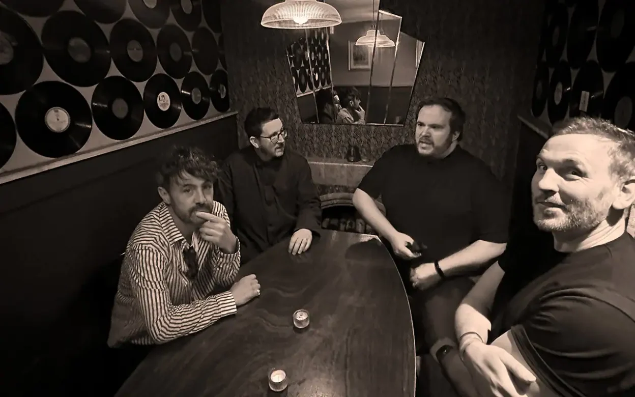 Friends of our youth - Fear [Single]