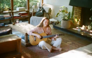 Lucy Clearwater - What's Mine [Single]