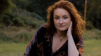 Planet McKenna - Follow the Signs [Single]