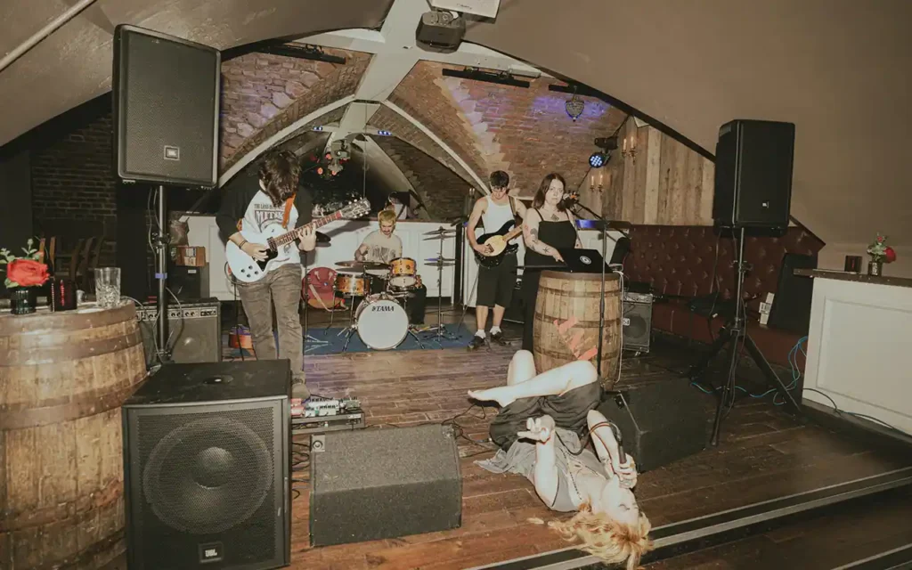 Sisters - Weird Angel [Single]