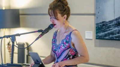 SaraEllen - Haunted House (I Wanna Buy A) [Single]