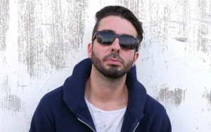 Maffmatix and Tia - See Me [Single]