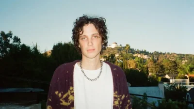 NIGHTIES - swimming with sharks [Single]