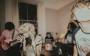 Sisters: Bite / You're a genius [Single]