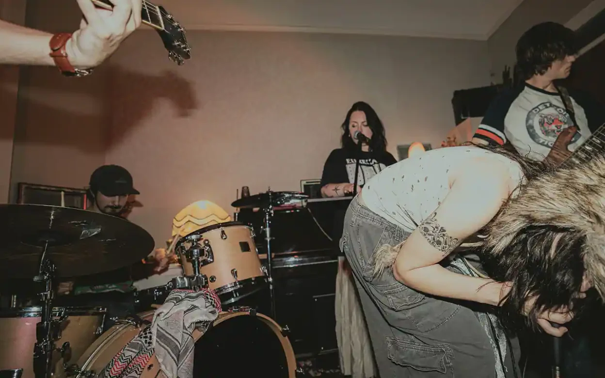 Sisters - I can't see [Single]