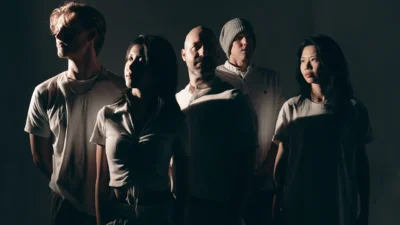 floodlit - AMa [Video]