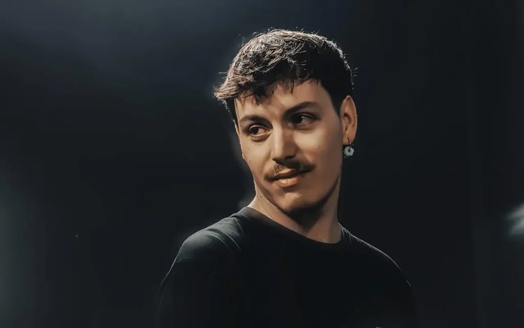 Aalson ft. Ariana Celaeno - Dreamer [Single]