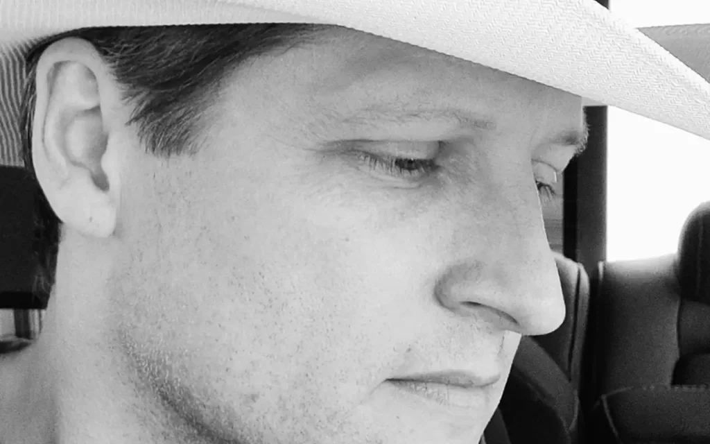 Christopher Scott - Hurt So Hard [Single]