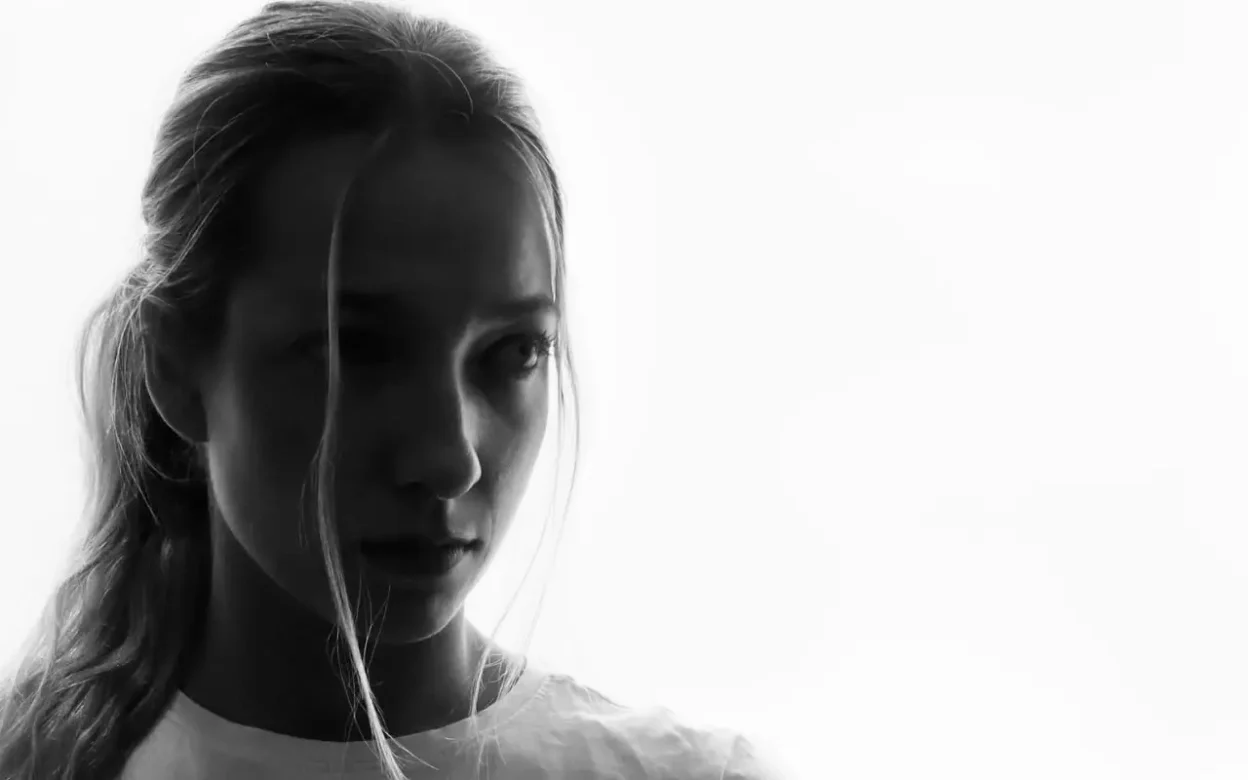 Ella Conder - How Does It Feel? [Video]