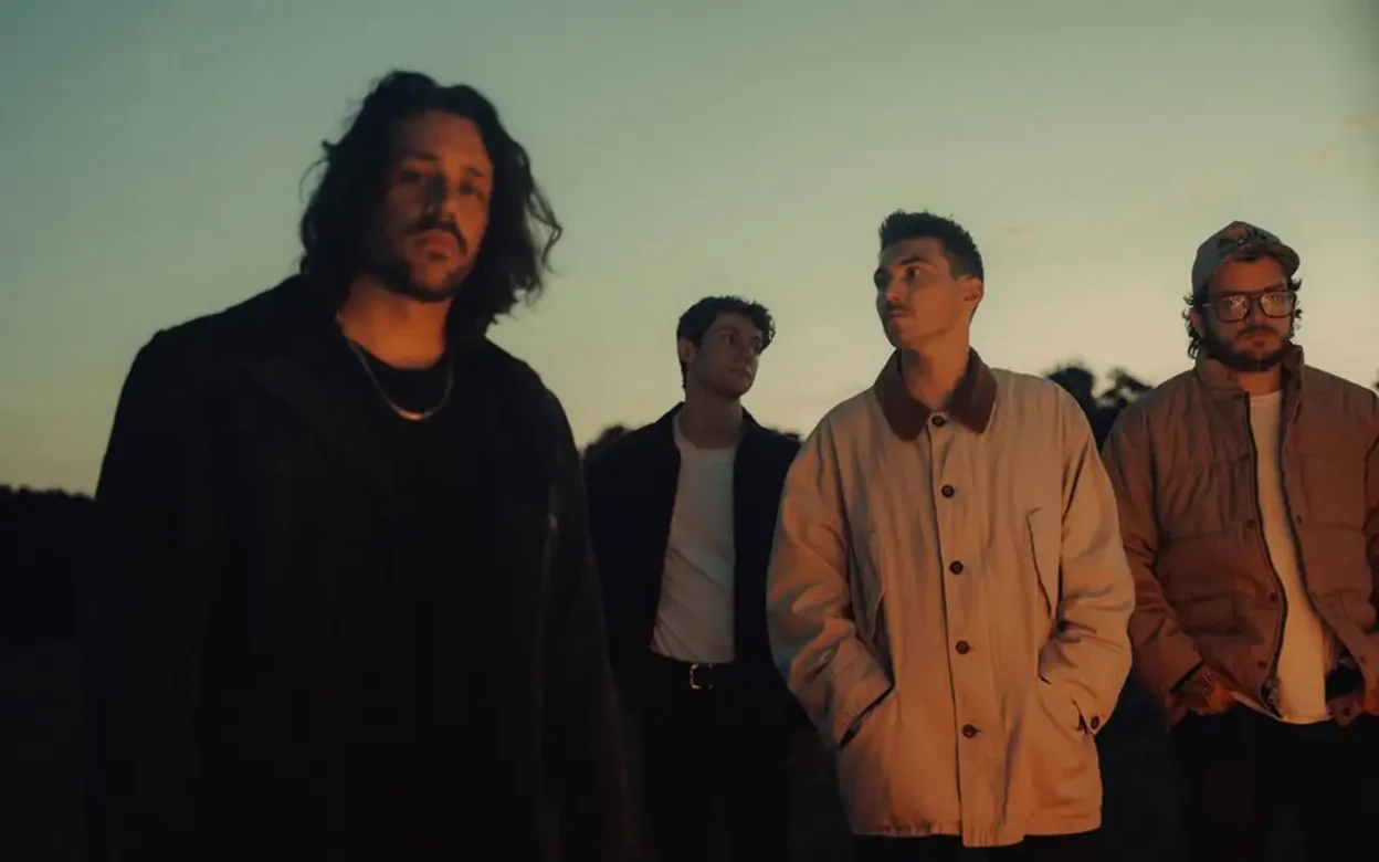 Grayscale and Cassadee Pope - Painting Over You [Video]