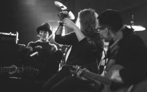 The Iddy Biddies - The World Inside [Album Review]