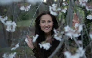 Tiffany Thompson - Phantom Feelings [Single]