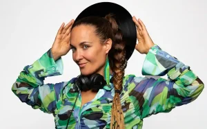 Lia Moon - DUB WISE [Single]