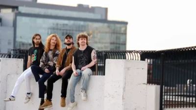 Chirp - In My Own Way [Single]