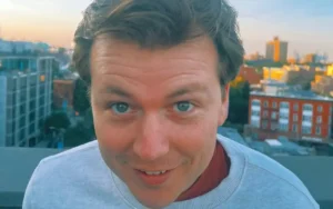 Delaney W - Plastic Stars [Single]