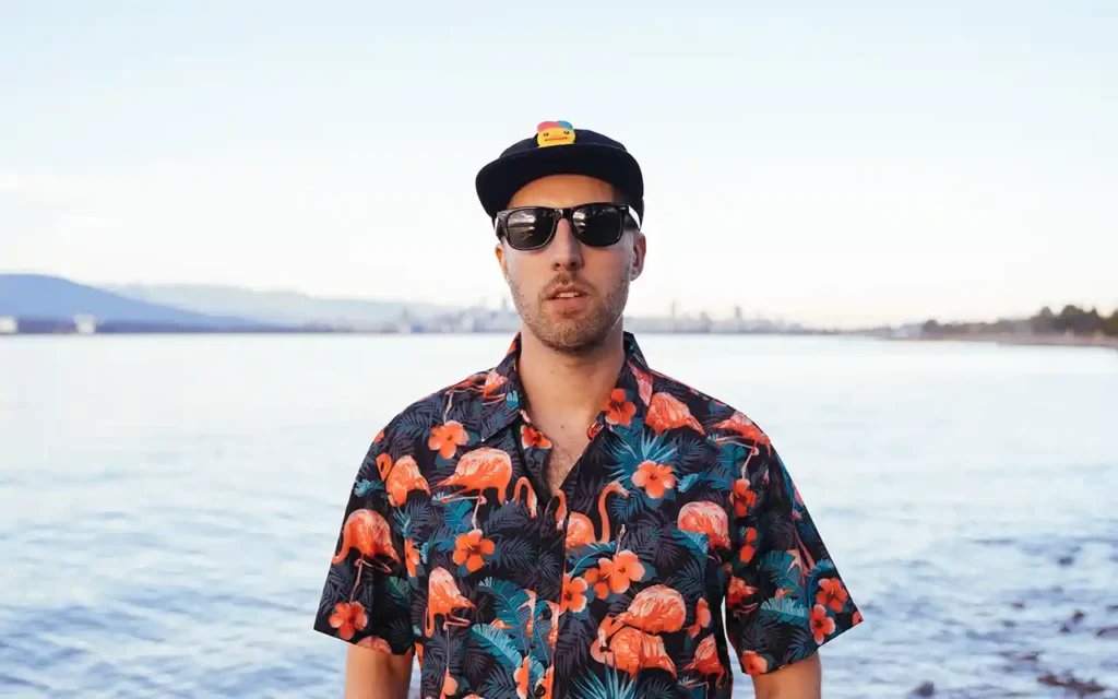 Hot Tub - Music It Beats [Single]