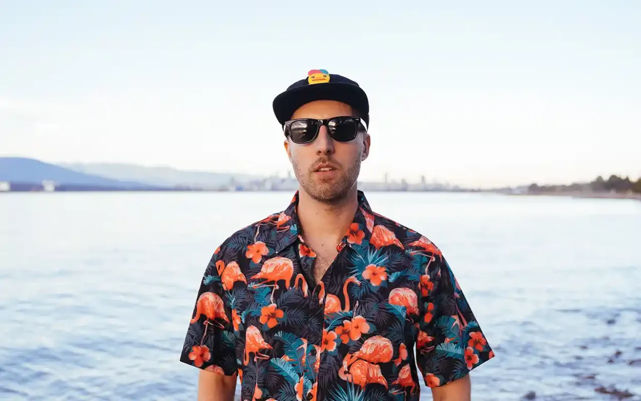 Hot Tub - Music It Beats [Single]