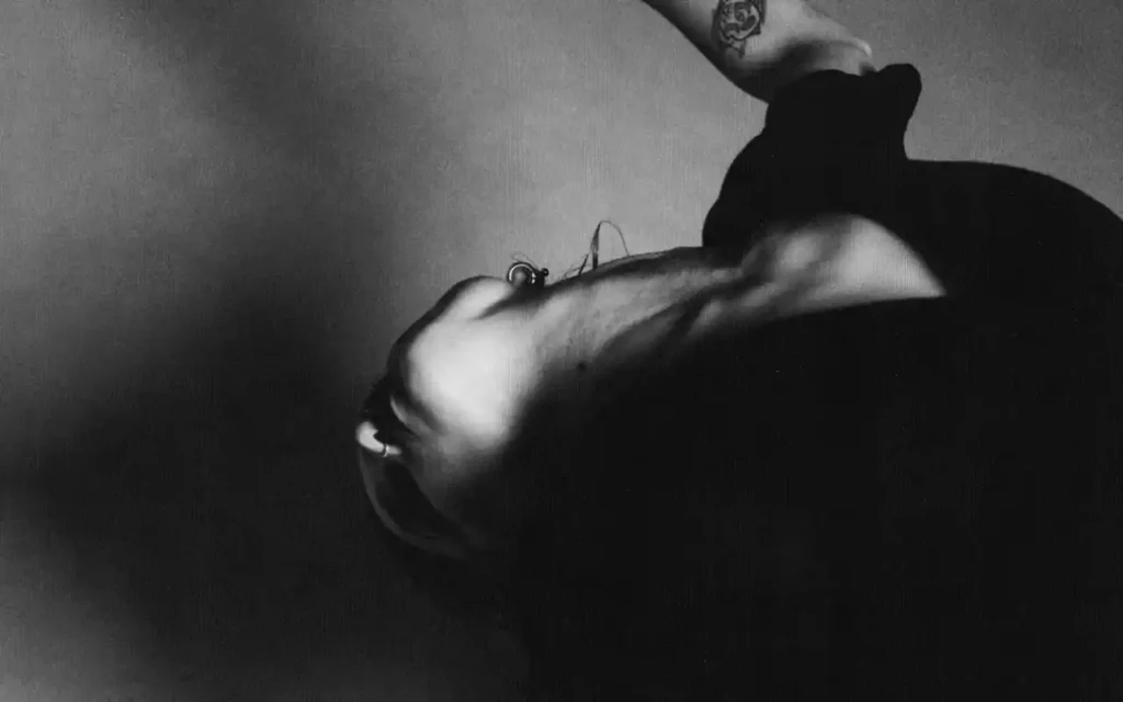 Molly Mogul - Run [Single]