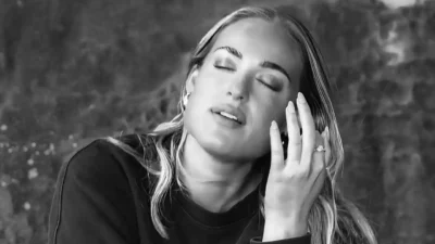 SHIRA - yeah yeah [Single]