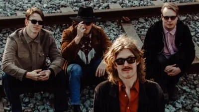 Alpha Pet - Don't Be Shy [Single]