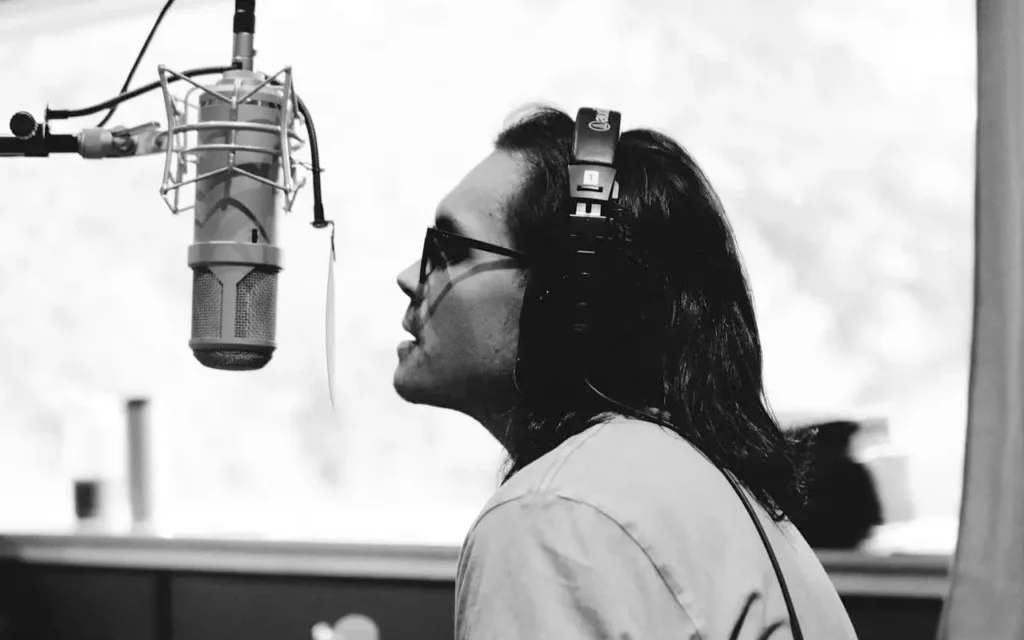 Arthur James - D E A D [Single]