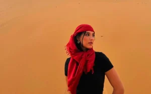 Bella Rios and mulsh - Hold On [Video]