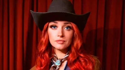 Bronnie - Chasing The Moon [Single]