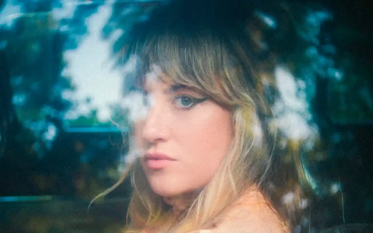 Lindsey Troy - Love Is Deeper [Video]