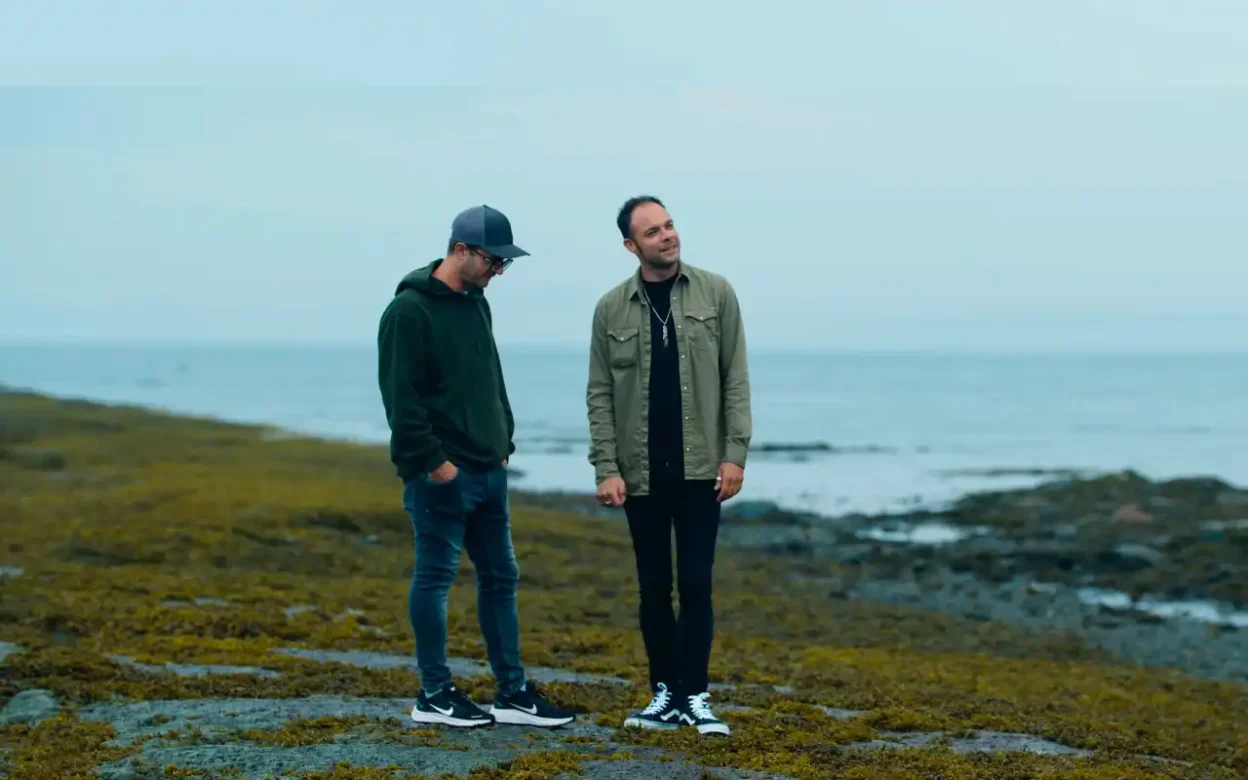 Maxime Dangles, Tommy Rizzitelli and Craig Walker - BUG [Single]