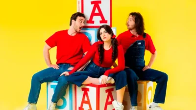 My Mom Is Here - The Lucky Dudes [Single]