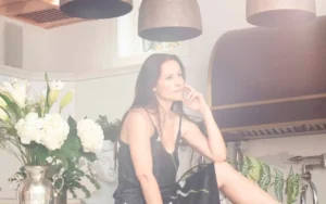 Tiffany Thompson - Born Again [Single]