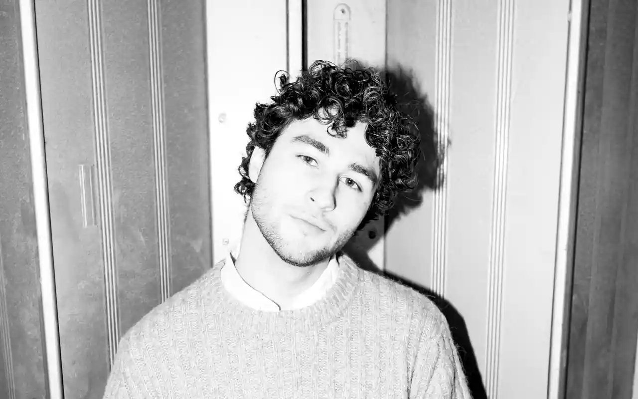 Allix presenta «Motion»: Synth Pop de alto voltaje para renovar tu playlist [Single]