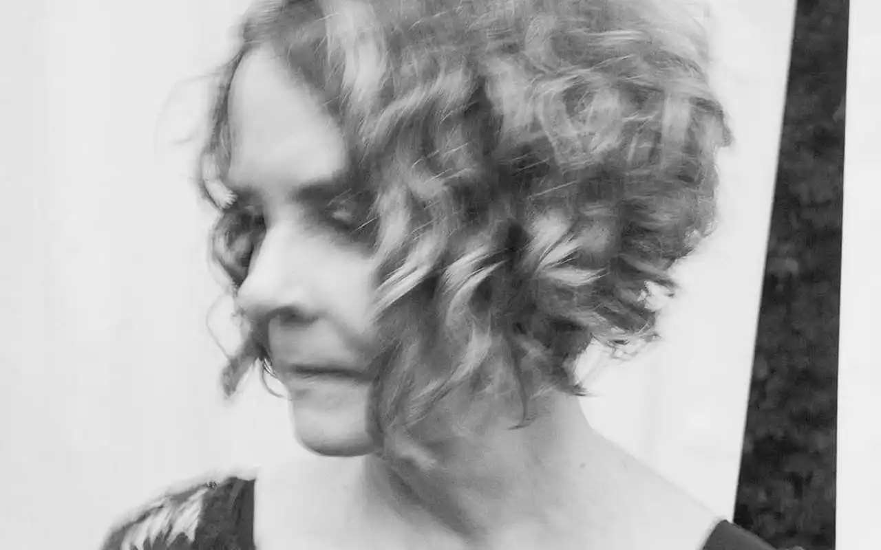 Annie Wells presenta «Devil’s Gonna Get You»: Una exquisita fusión de Blues, Rock y Jazz [Single]