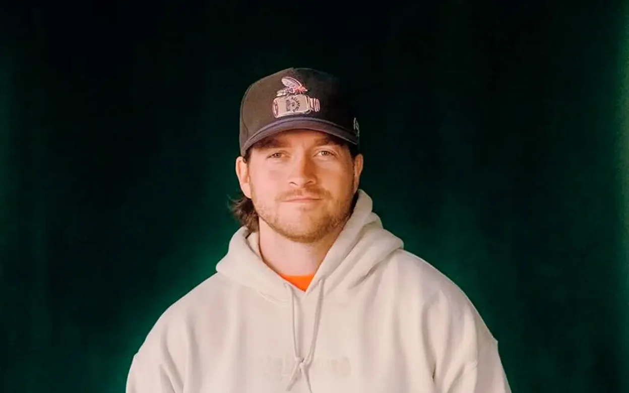 CabinTwelve - Out Of Focus [Single]